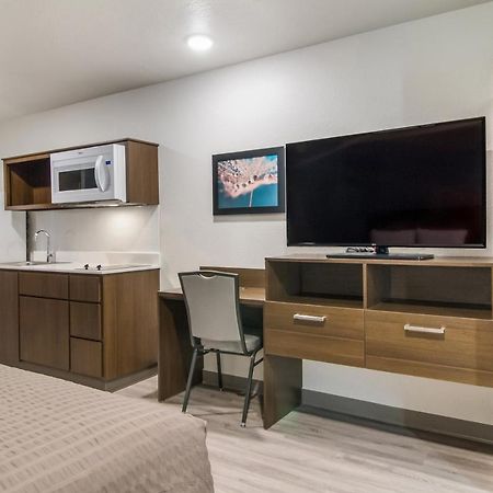 Woodspring Suites East Lansing - University Area エクステリア 写真