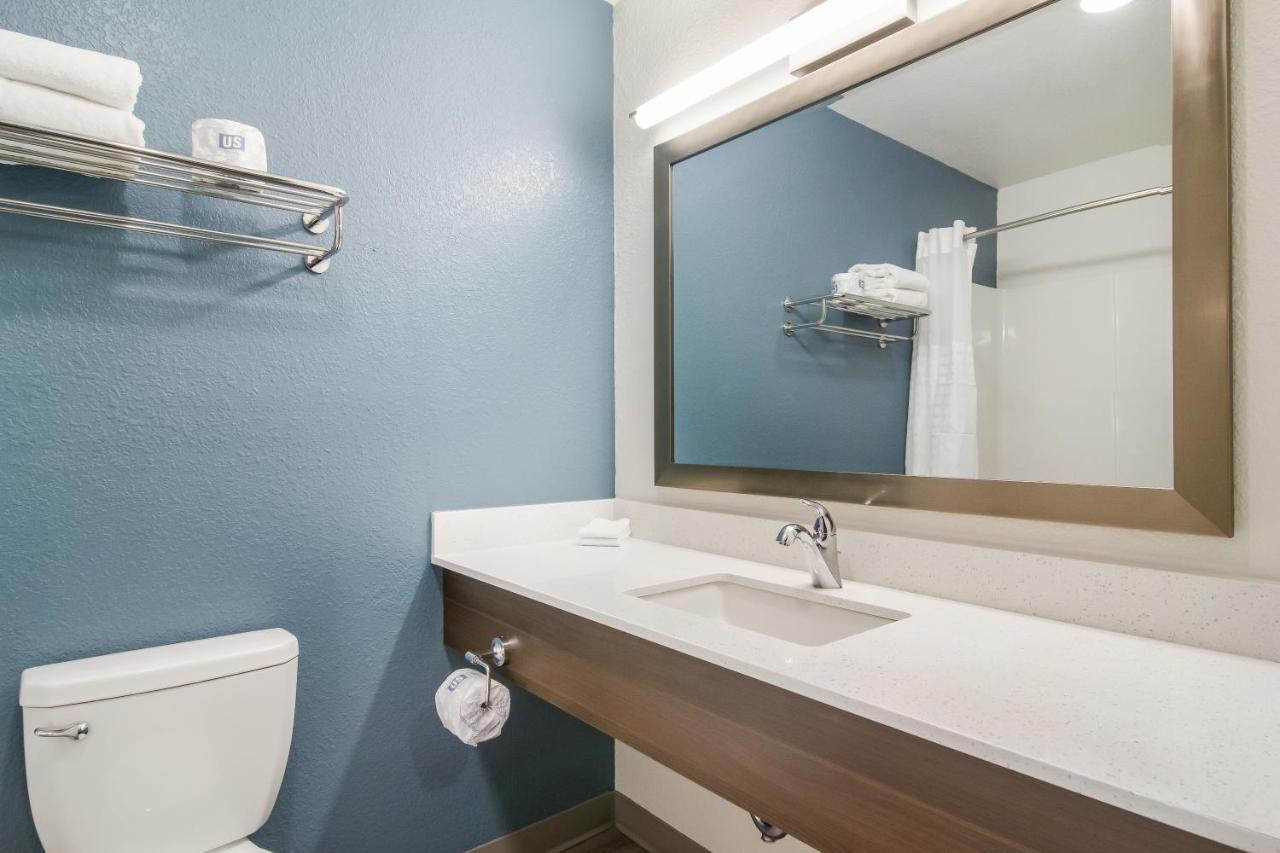 Woodspring Suites East Lansing - University Area エクステリア 写真